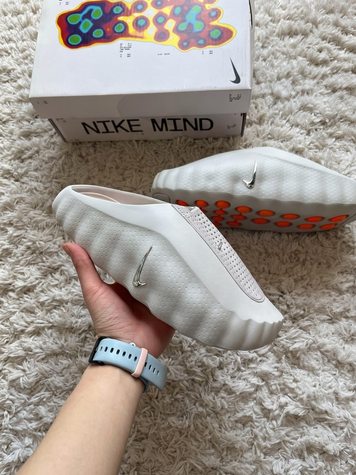 Nike Mind 001