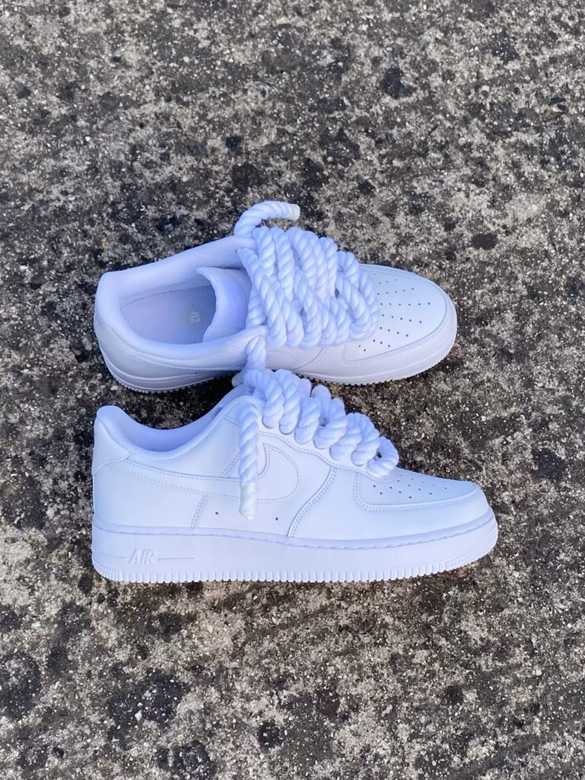 Air force 1 ropes (B&W)