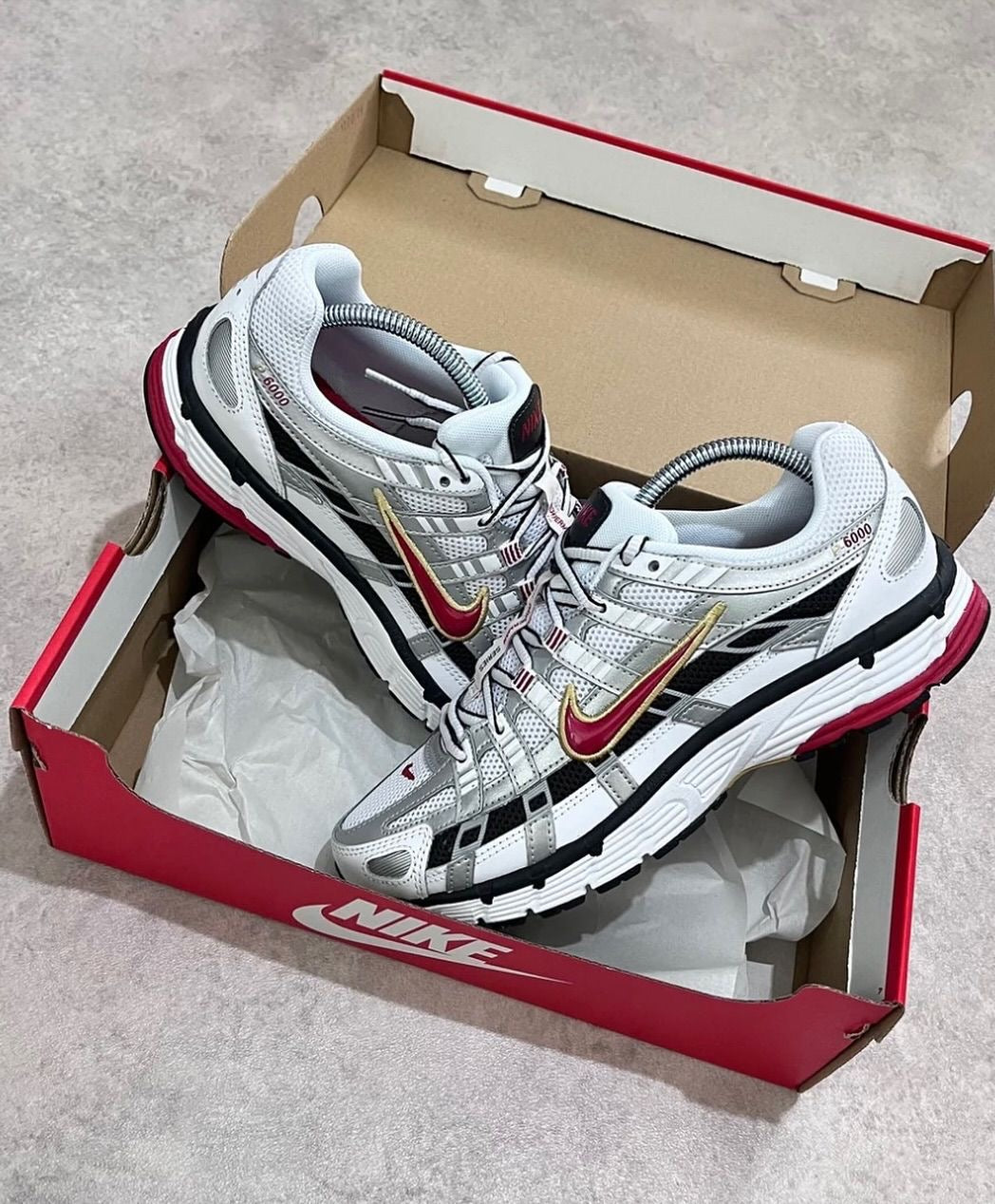 Nike P6000 Metallic